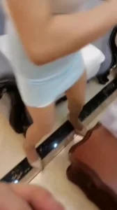 风骚巨乳老板娘：比我老公大
